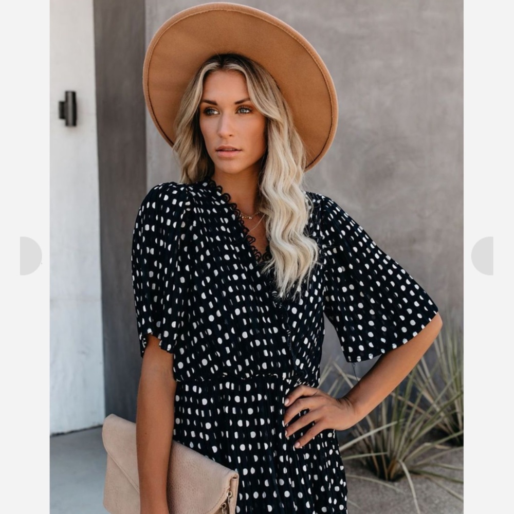 💖 VICI Polka Dot Pleated Tiered Dress 💖 - Picture 3 of 8
